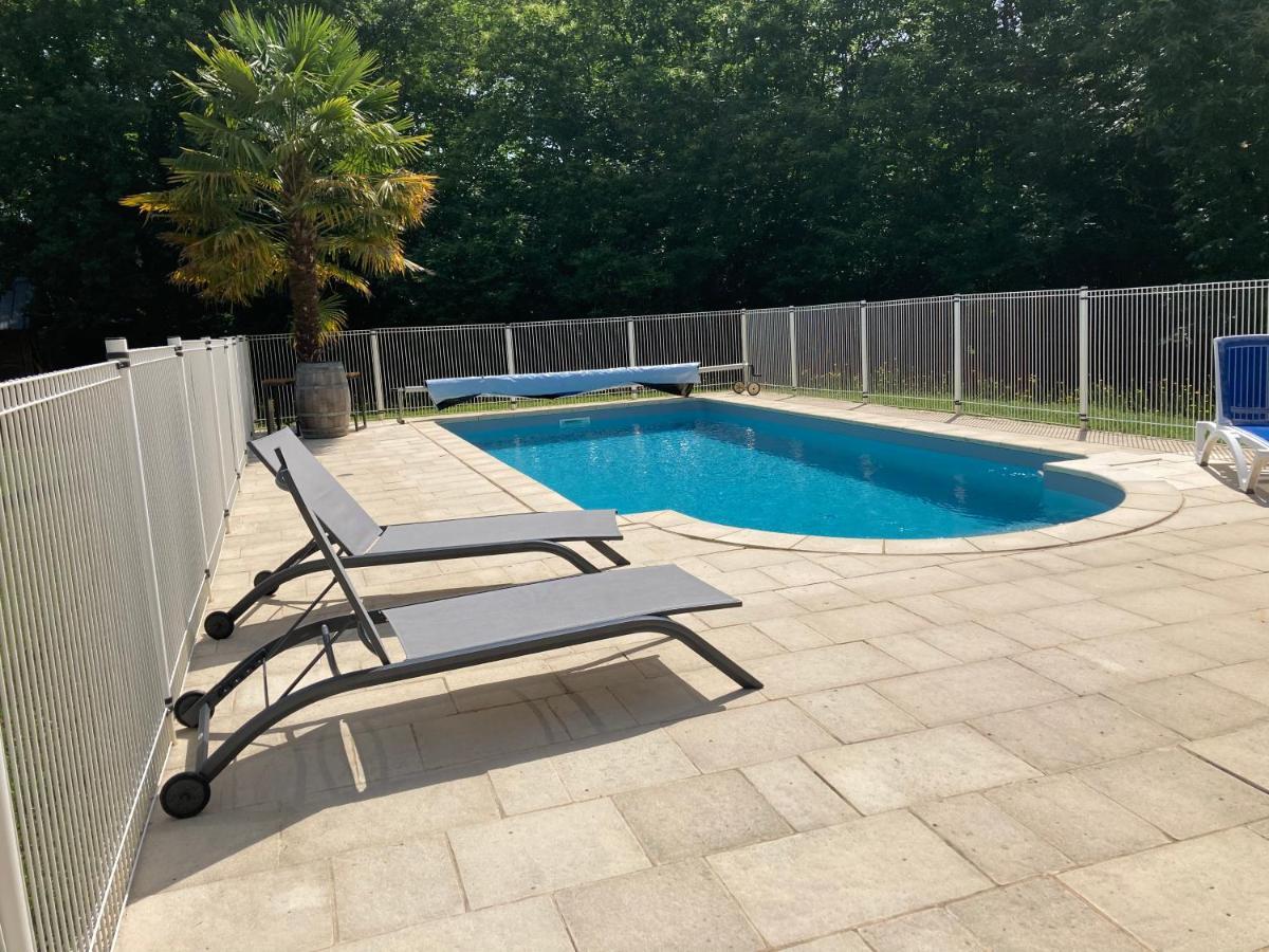 Gite Des Combes Blanches Avec Piscine Et Jacuzzi Frayssinet-le-Gélat Eksteriør billede